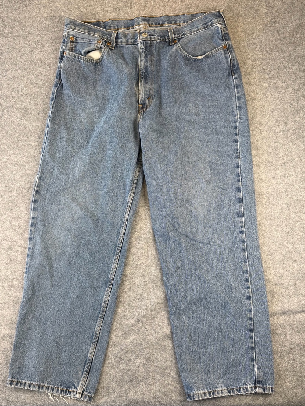 Levi’s 550 Men’s 40x30 Relaxed Fit Tapered Jeans Light Wash Vintage Denim